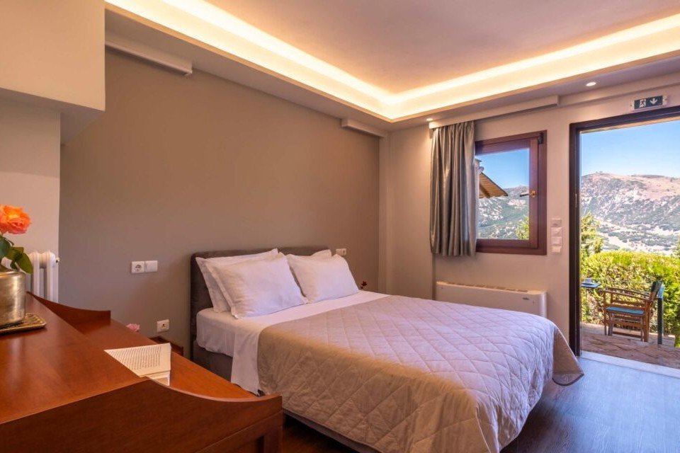 roomImage