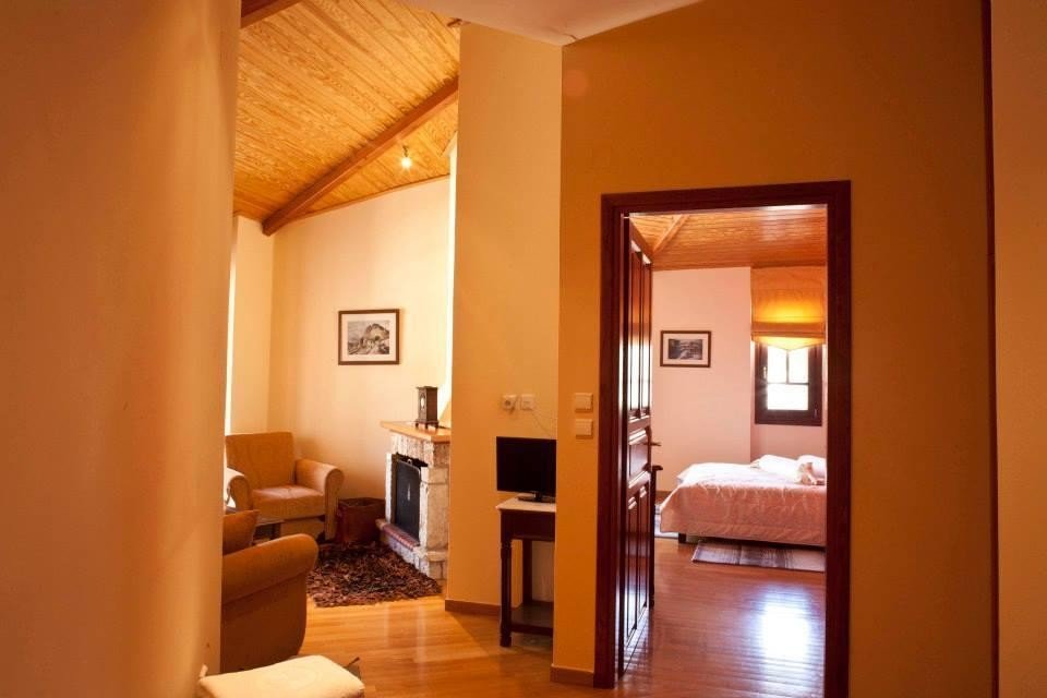 roomImage