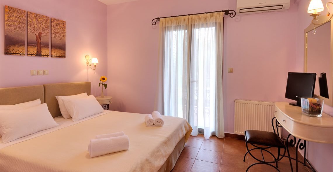 roomImage