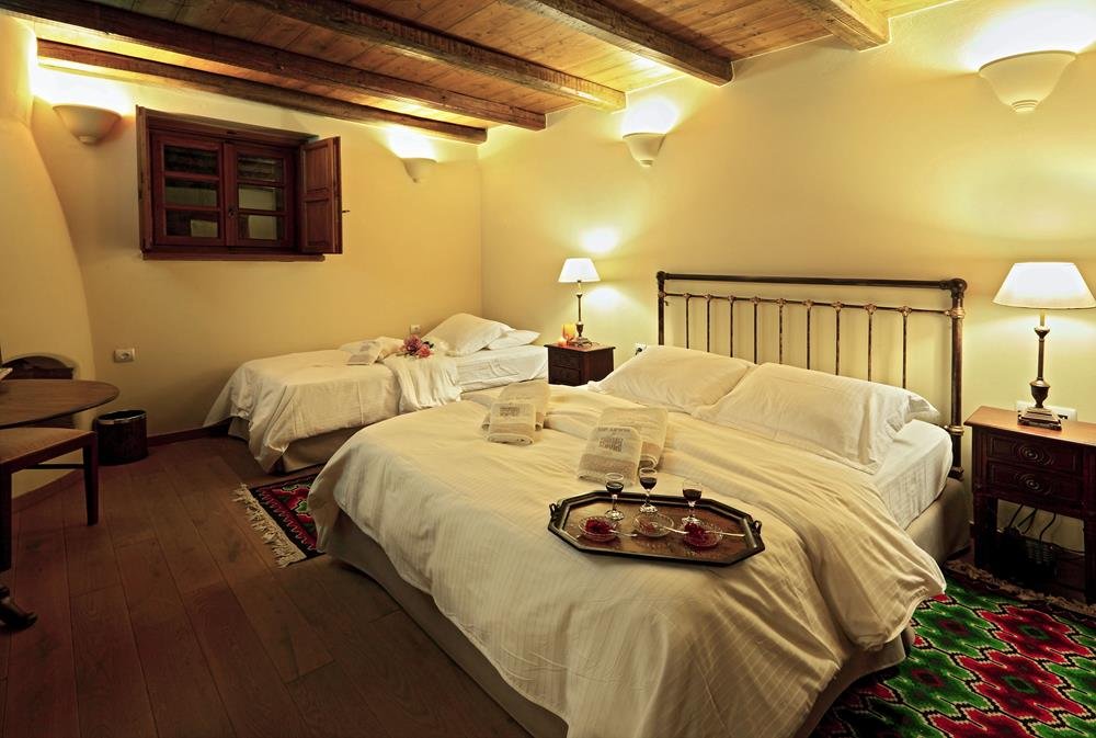 roomImage