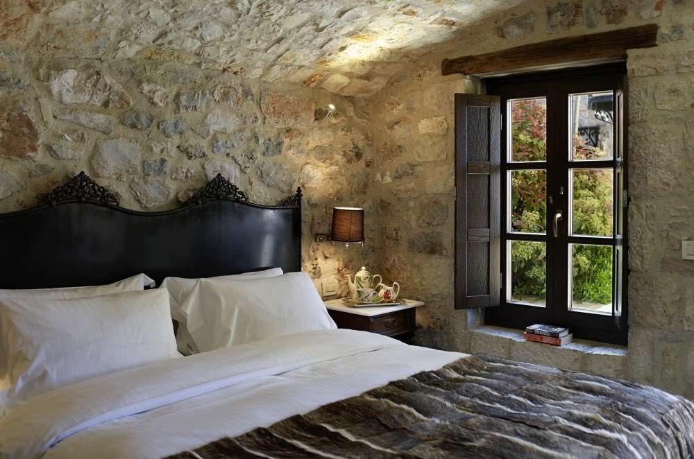 roomImage
