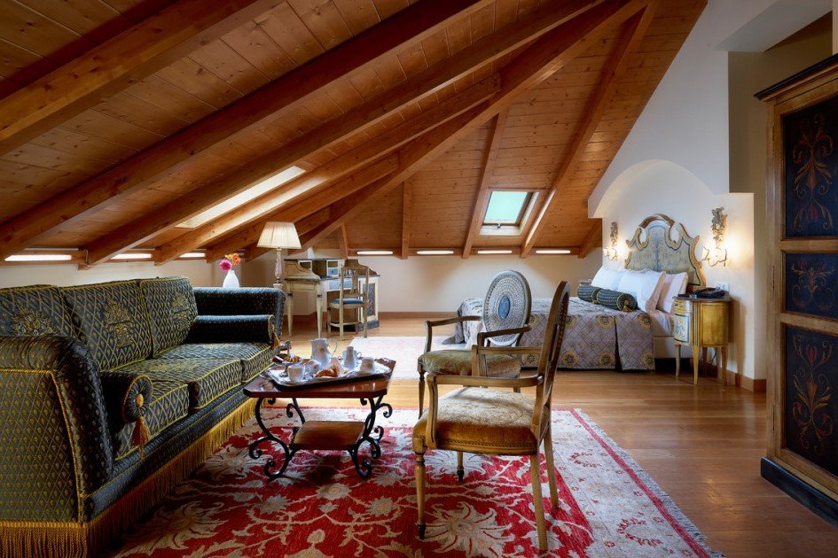 roomImage
