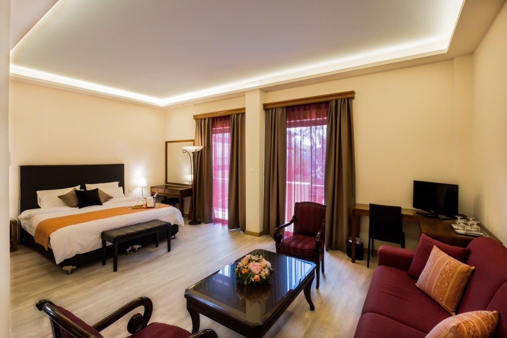 roomImage