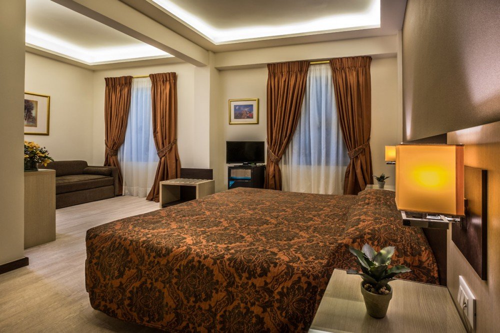 roomImage