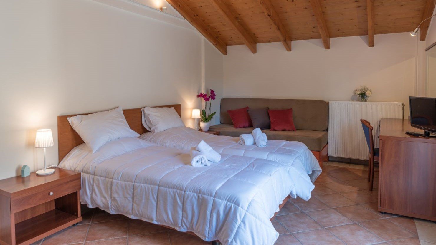 roomImage