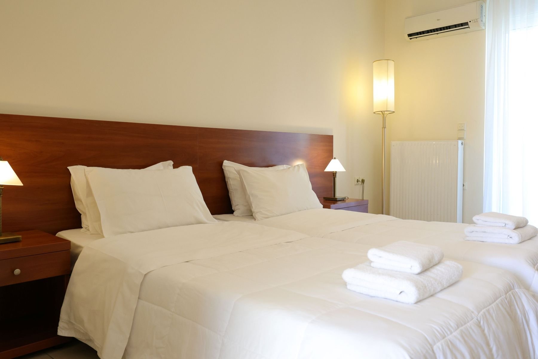 roomImage