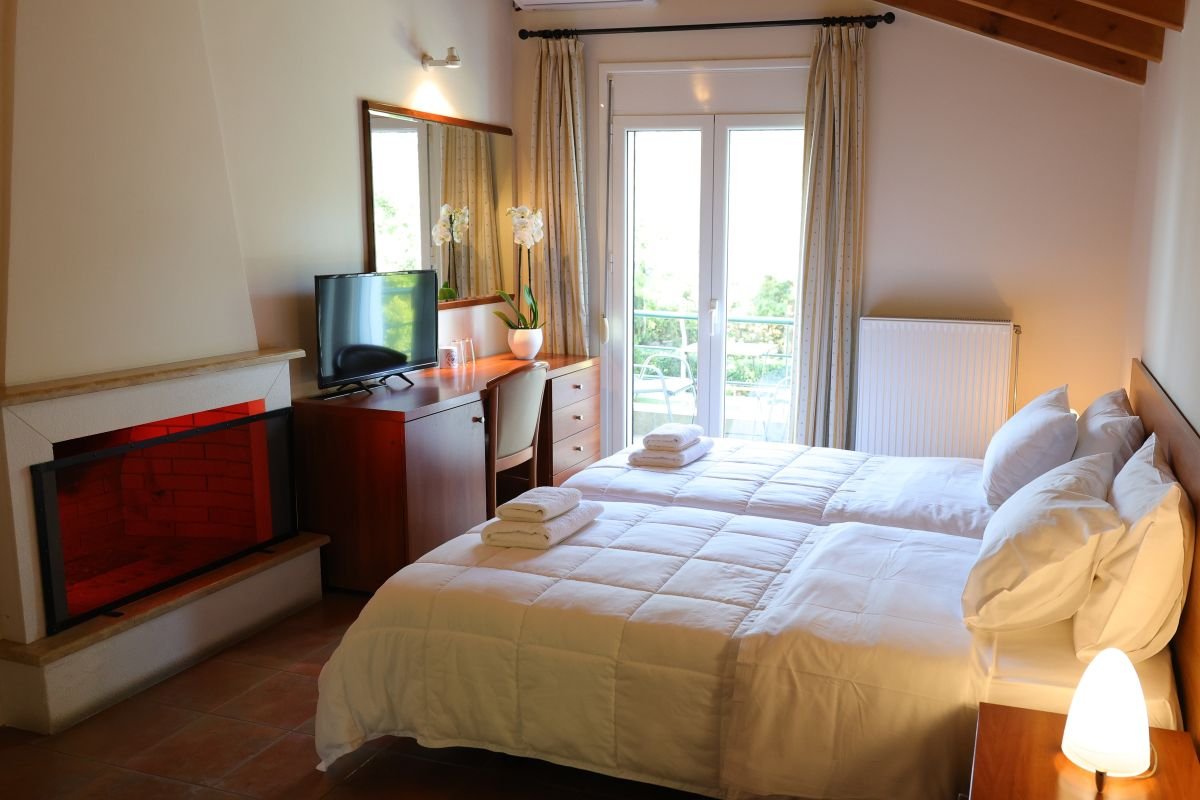 roomImage