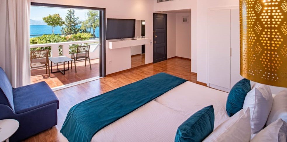roomImage