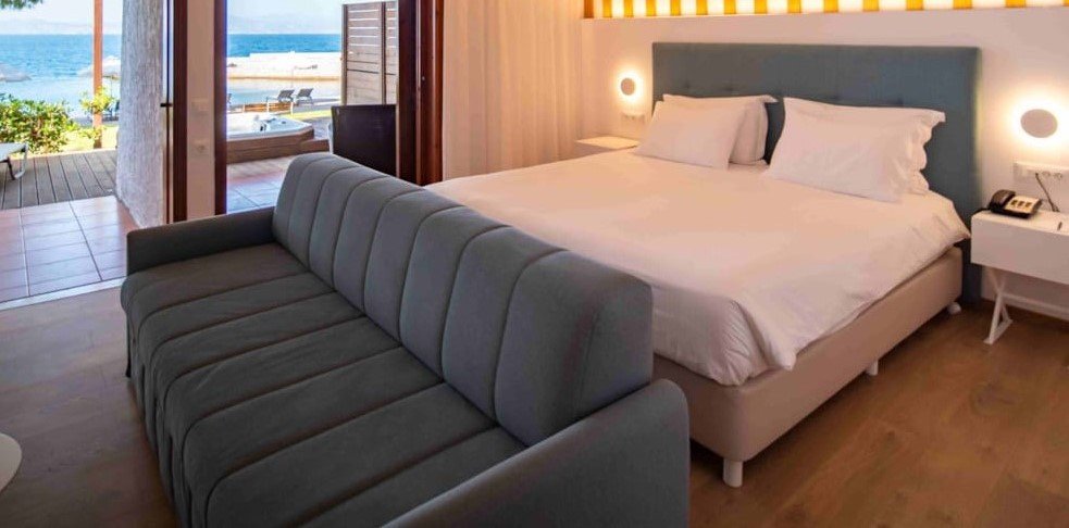 roomImage