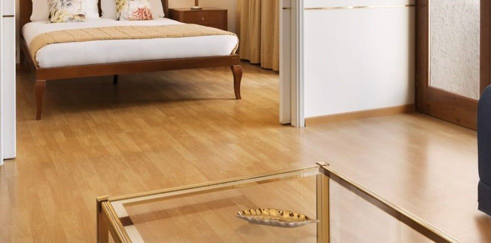 roomImage
