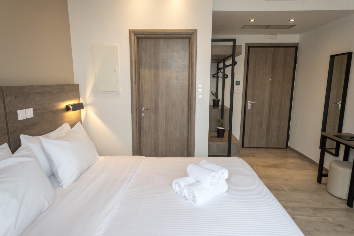 roomImage