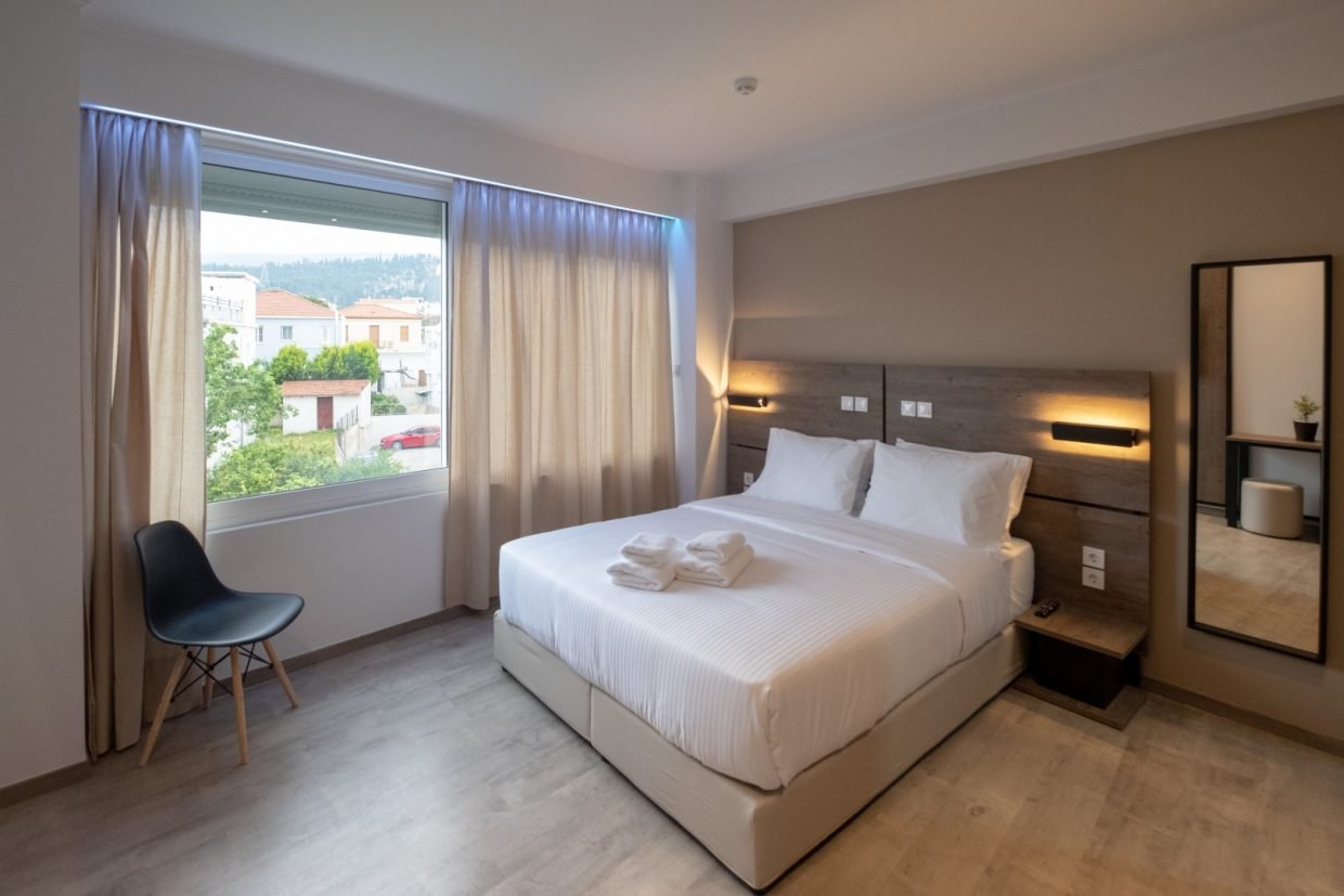 roomImage