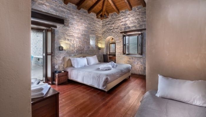 roomImage
