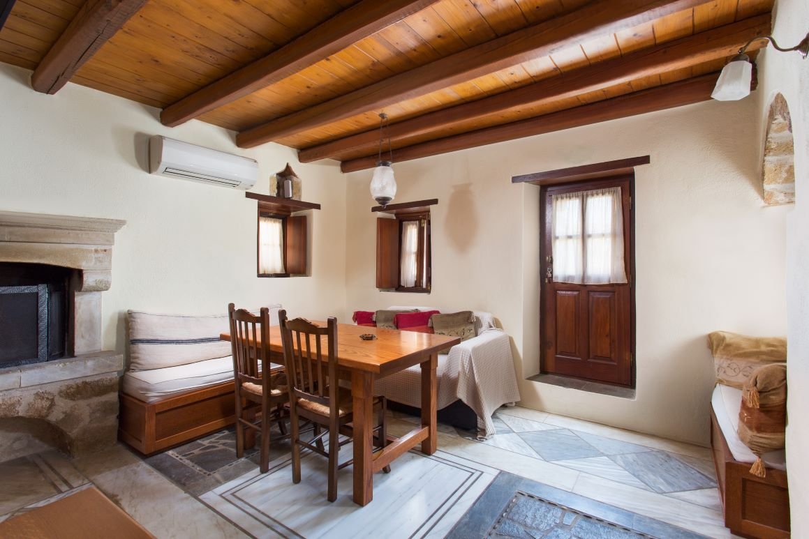 roomImage
