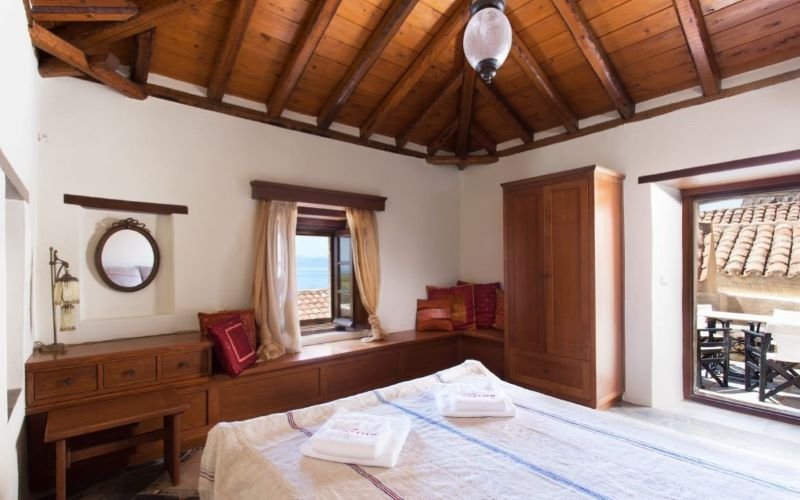 roomImage