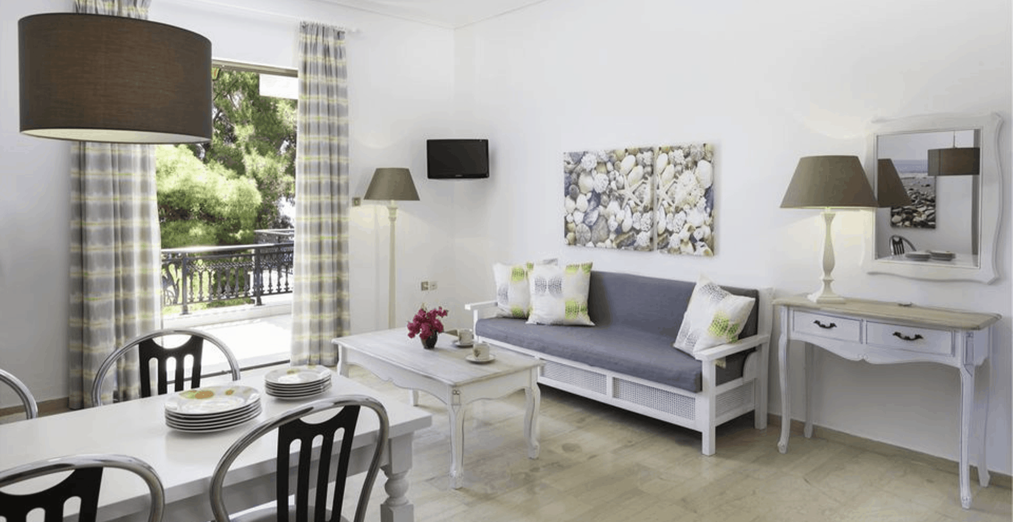 roomImage