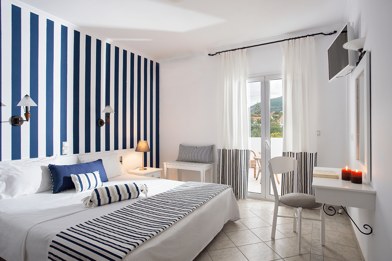 roomImage
