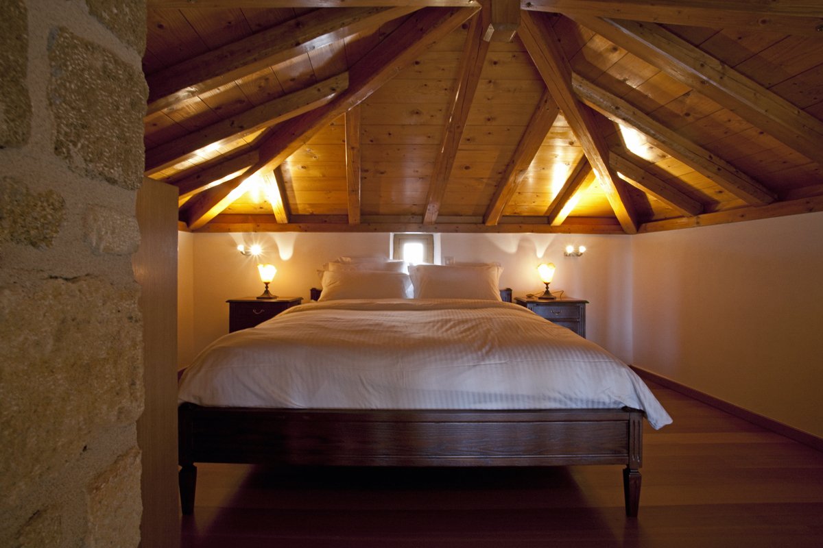 roomImage