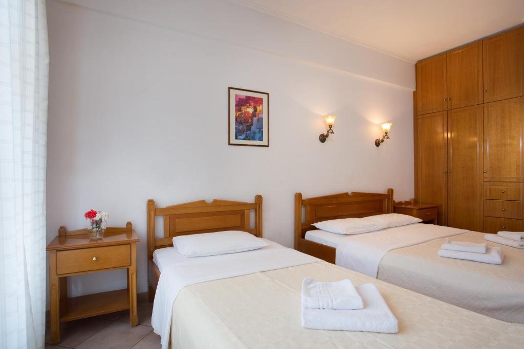 roomImage