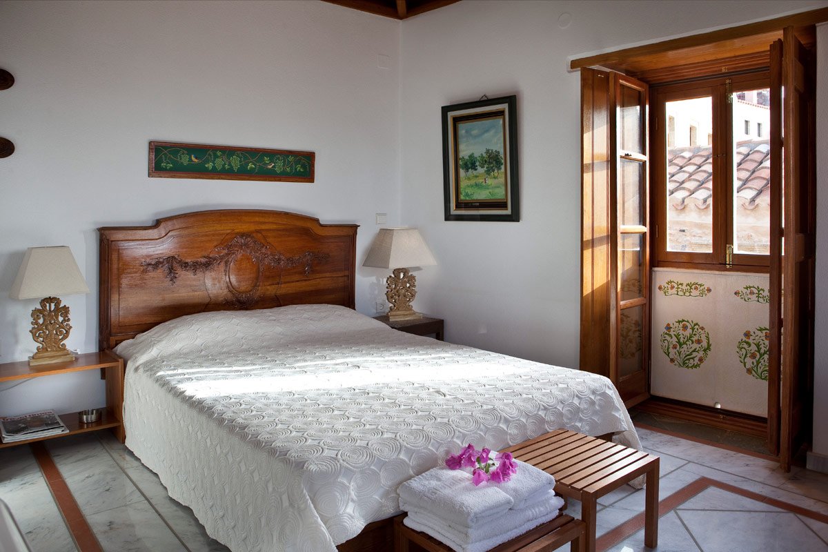 roomImage