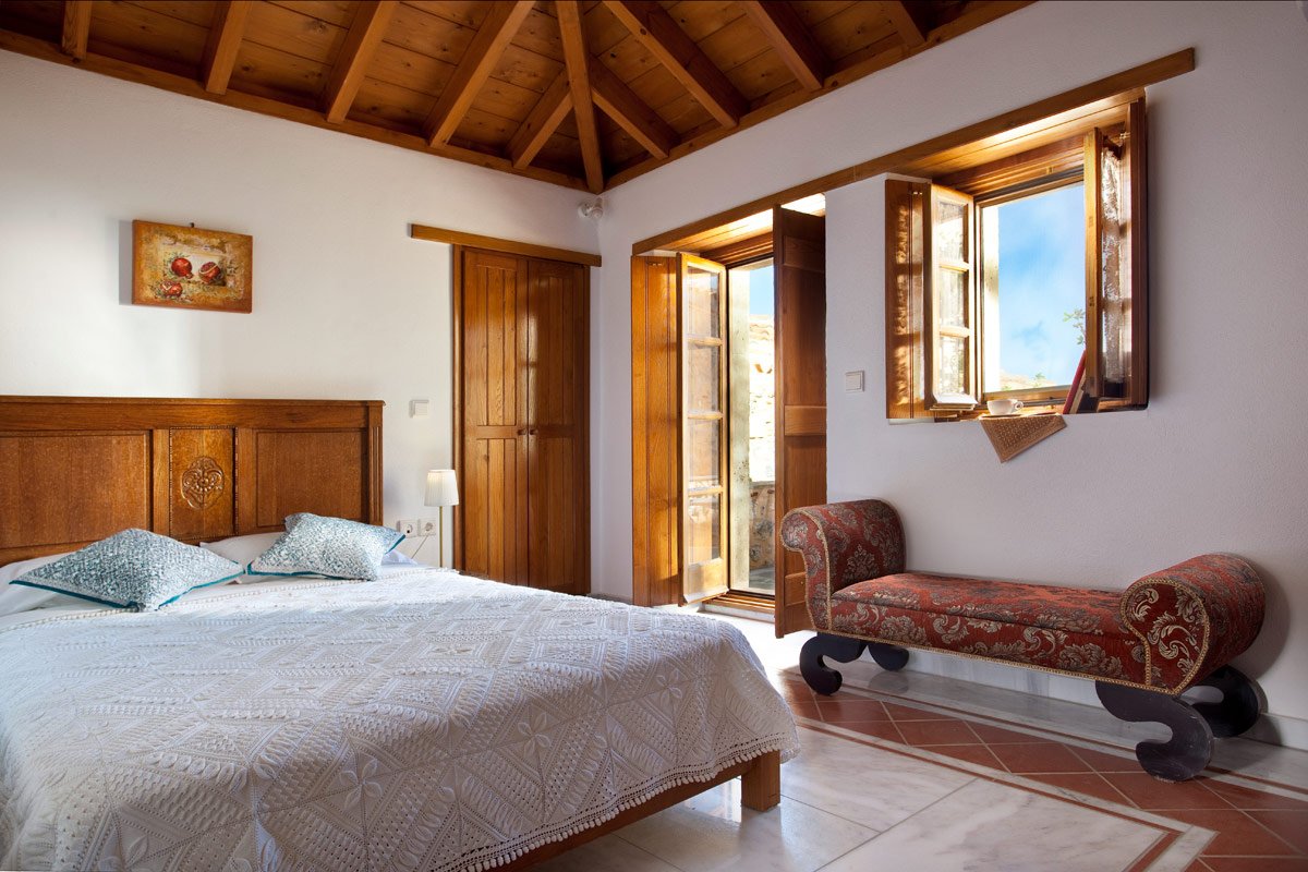 roomImage