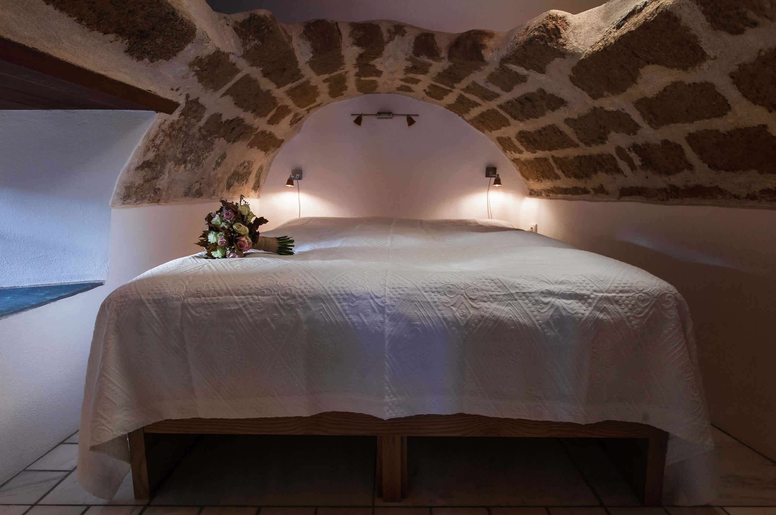 roomImage
