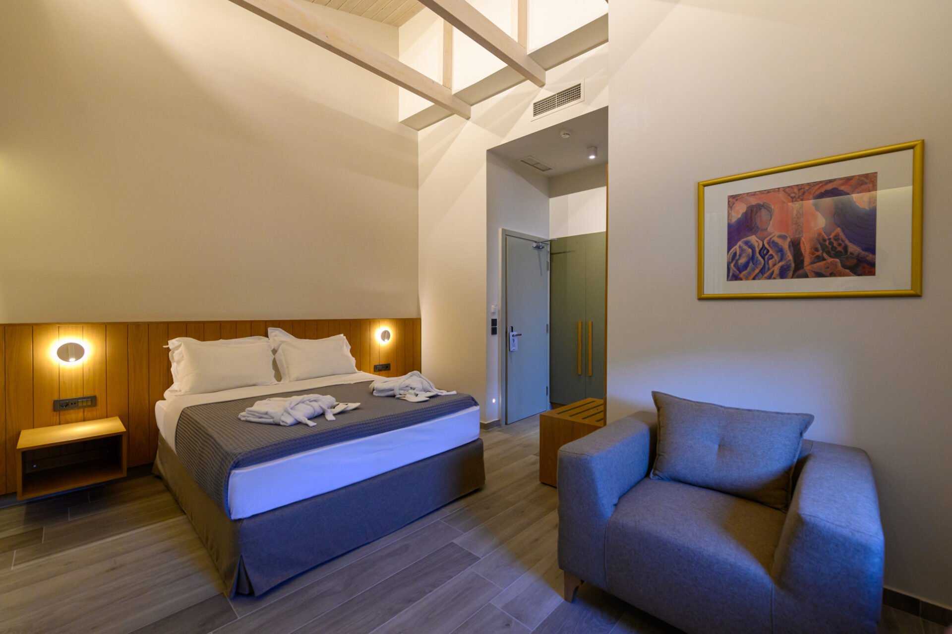 roomImage