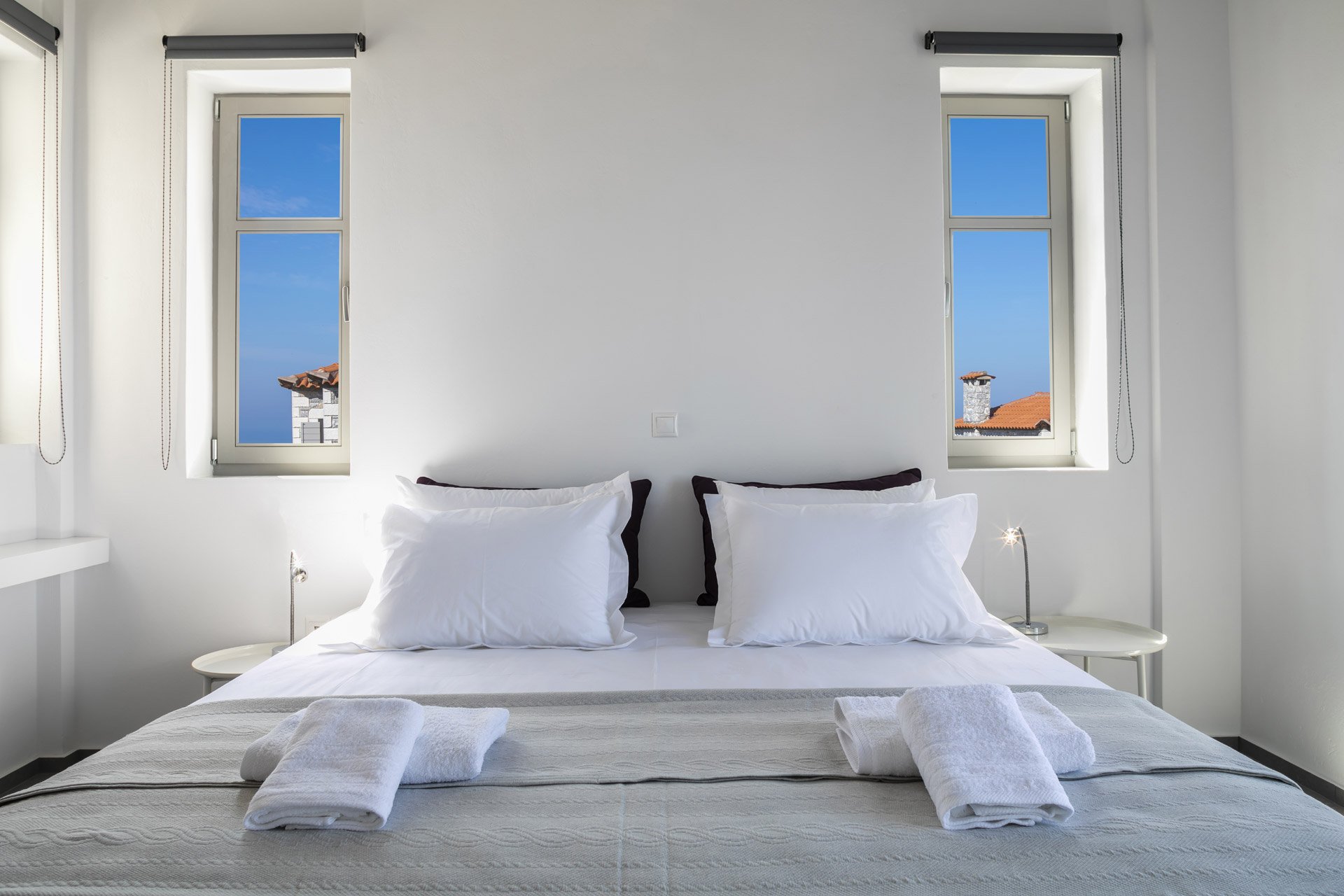 roomImage