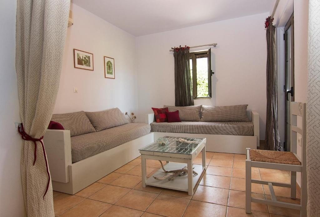 roomImage